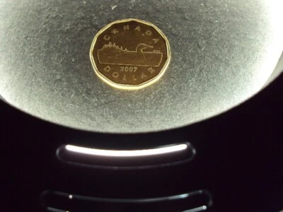 2007 coin in very good shape for its age near mint - Image 1 of 2