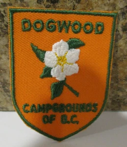  DOGWOOD CAMPGROUNDS OF BRITISH COLUMBIA CANADA souvenir toppa panno vintage - Foto 1 di 2