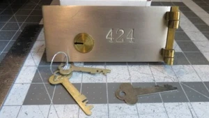 Antique L.L. Bates 1886 Safety Deposit Box Door, Hinges 2 Op & 1 Guard Key #424 - Picture 1 of 4