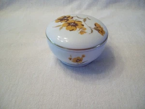 Vtg I. W. Rice Porcelain Trinket Box. - Picture 1 of 4