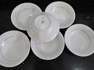 CHODZIEZ IWONA POLAND WHITE & GILT SET OF 6 x 16.5cm SOUP OR DESSERT BOWLS - Picture 1 of 5