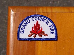 Parche bordado de 3" Grand Council Fire Campfire Girls Scouts - Imagen 1 de 4