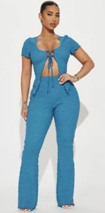 Women’s Textured Two Piece Pants Set Size Medium - Picture 1 of 3