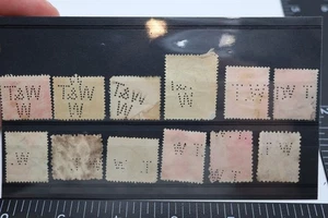 NUOVA ZELANDA PERFIN LOTTO T&W CON TW T.W. WT USATO SU VARI FRANCOBOLLI - Foto 1 di 1