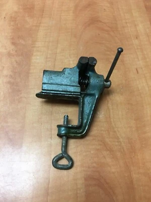 Tornillo de banco de mesa vintage con abrazadera mordazas de resorte 2-1/2" Foto 1 de 4