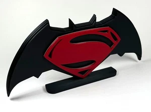 Batman vs Superman 3D gedrucktes freistehendes Logo - Bild 1 von 6