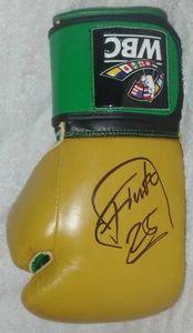 RICARDO FINITO LOPEZ SIGNED AUTO'D WBC TITLE BOXING GLOVE JSA COA IBF WBO CHAMP - Picture 1 of 3