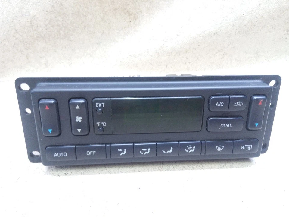 Control de clima de temperatura automático 2L2418C612AA para Ford Explorer a22 02-03 Foto 1 de 4