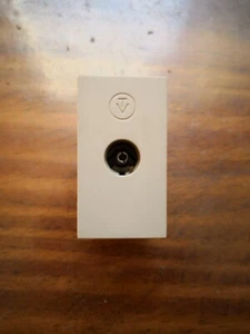 Resistive TV Endsteckdose AVE Serie Habitat System 45 Art. 45795. Selten - Bild 1 von 2