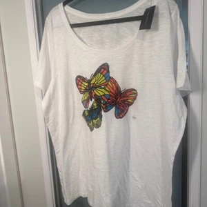 LANE BRYANT Size 18/20 White Butterfly Print t-Shirt - Picture 1 of 5