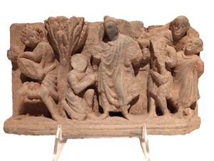 Gandharan Schist Carving of Buddha with Attendants 2nd -3rd c - Picture 1 of 11