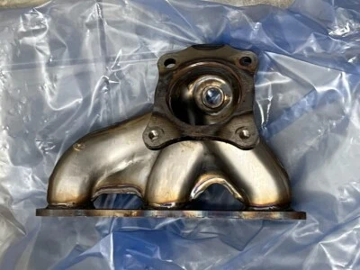 Colector de escape para Nissan Máxima 2009-2015 OEM Foto 1 de 4