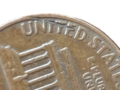 1969 D Lincoln Memorial Penny 1C BN Slash Through UNITED ERORR Floating Roof - Image 1 of 4