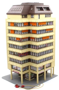 Kibri H0 38218 Hochhaus mit Ladenpassage Höhe: 33,5 cm Fertigmodell Spur H0 #29 - Bild 1 von 5