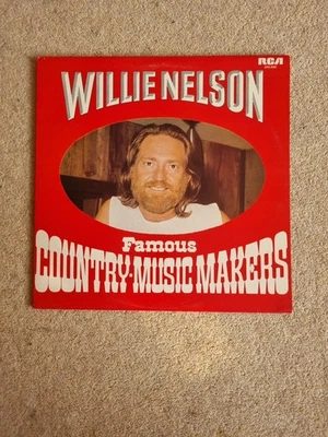 Willie Nelson - Famous Country Music Makers Vinyl 2LP RCA Victor UK 1975 - Image 1 of 4