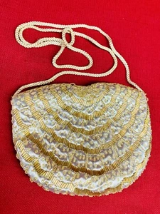 Carla Marchi Vintage Beaded Gold Shell Shaped Zipper Purse Clutch 7 3/4”x 5 3/4” - Picture 1 of 6