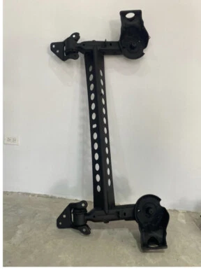 Chevrolet HHR 2006-2011 eje de viga trasera marco de soporte OEM Foto 1 de 4