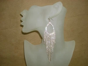 STUNNING NEW WITHOUT TAGS SPARKLING RHINESTONE CHANDELIER DANGLE EARRINGS! - Picture 1 of 7