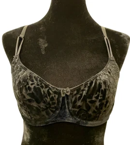 Victoria's Secret Underwire Push Up Bra Size 34C Black Flocked Velvet Floral - Picture 1 of 12