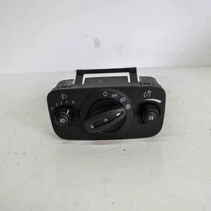 FORD KUGA II DM2 Scheinwerferschalter AV6T-13A024-CC 2.0 Diesel 120kw 4079709 - Picture 1 of 4