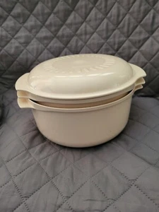 Vintage Tupperware 3 Qt Microwave Stack Steamer/Cooker Beige 4 Pieces - Picture 1 of 2