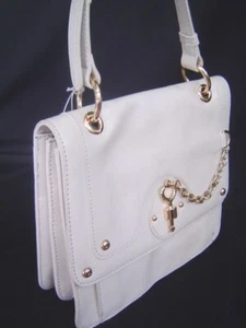 New BEBE Costello Heart Lock White LEATHER Small Tote Gift Valentine Birthday - Picture 1 of 1