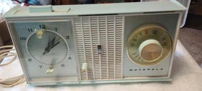 Reloj/Radio AM "Visilite" Motorola Vintage con LazAlarm. Foto 1 de 4