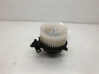 2019 TOYOTA TACOMA SR5 4WD AT AC BLOWER MOTOR  - Image 1 of 4