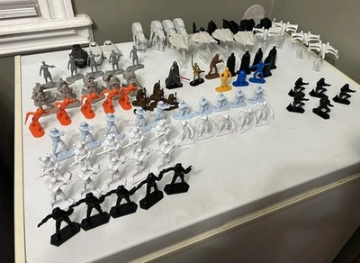 Gran Lote de 90 Figuras y Naves Star Wars Command Army Darth Vader, Luke, R2D2 Foto 1 de 4