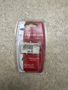 Belkin 2-way Video Splitter 1-signal Input to 2 Out 5-900 MHz # F8v300-02 - Picture 1 of 9