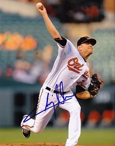 CHRIS TILLMAN BALTIMORE ORIOLES ACTION SIGNED 8x10 - Picture 1 of 1