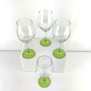 Juego de 4 copas de vino con bases verde lima tazones transparentes de 8,25"" de alto - Imagen 1 de 12