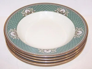 LOVELY SET OF 4 MIKASA FINE CHINA BASKARA L3208 ISLE JADE RIMMED SOUP BOWLS - Picture 1 of 4