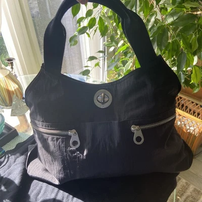 Baggallini Large Black Travel Tote Shoulder Bag Turnlock Nylon Carryon 20x14x5 - Image 1 of 4