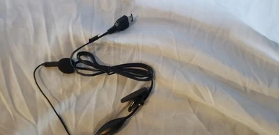 SAMSUNG proprietary earpiece headset with integrated mic for early 2000s samsung - Image 1 of 4