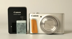 Canon PowerShot SX740 HS 20.3MP Compact Digital Camera Silver Tested Japan Works - Picture 1 of 23