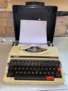Portable Vintage Brother M1500 Typewriter Needs Ribbon - Picture 1 of 12