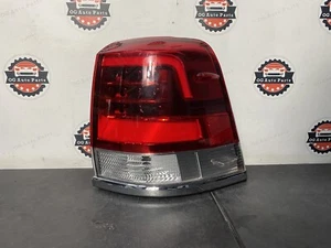 2016-2020 Toyota Land Cruiser RH LED Tail light OEM - Picture 1 of 8
