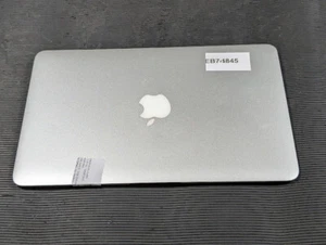MacBook Air A1465 - 11.6" HD, 128GB SSD, For Parts/Not Working - Afbeelding 1 van 13