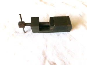 BRAUN & SCHARF NR. 752 WERKZEUGMACHERSCHRAUBSTOCK - MIT 2 VERSCHIEDENEN BACKEN - Bild 1 von 4