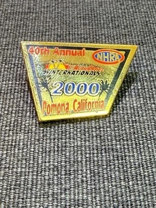 40th ANNUAL 2000 AUTO ZONE NHRA WINTERNATIONALS POMONA CA DRAG RACING HAT PIN - Picture 1 of 2