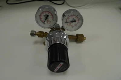 Regulator CO2 Nitrogen 4 bar input 300 bar Series 8500 - Image 1 of 4