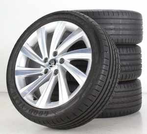 Skoda Octavia IV NX Sommerräder Felgen 18 Zoll Alufelgen silber 5E3601025AG - Bild 1 von 9