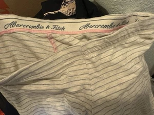 ABERCROMBIE&FITCH GRAFFITI LOGO-FOLD OVER ELASTIC WAIST STRETCH LEGGING HOSE - Bild 1 von 12