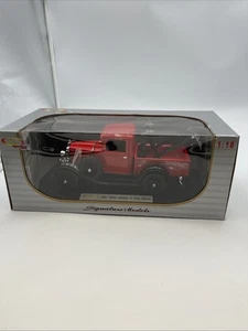 1931 Ford Model A Tow Truck Signature Model 1:18 Die Cast #18116 - Picture 1 of 14