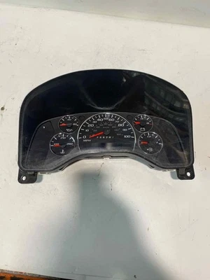 Medidor de velocímetro usado se adapta a: 2014 Gmc Savana 2500 van clúster mercado de EE. UU. 6,0 grados Foto 1 de 4