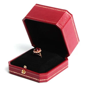 Caja de anillo de cuero octogonal vintage Caja de exhibición de joyería - Picture 1 of 6