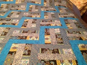Blue Peacock Double/Full Size Quilt - Picture 1 of 7