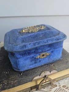 Antique Velvet Victorian Jewelry Box! - Picture 1 of 11