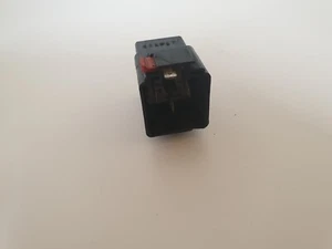 2006 CHRYSLER GRAND VOYAGER (LHD) RELAY 04707900AA 50732 - Picture 1 of 3